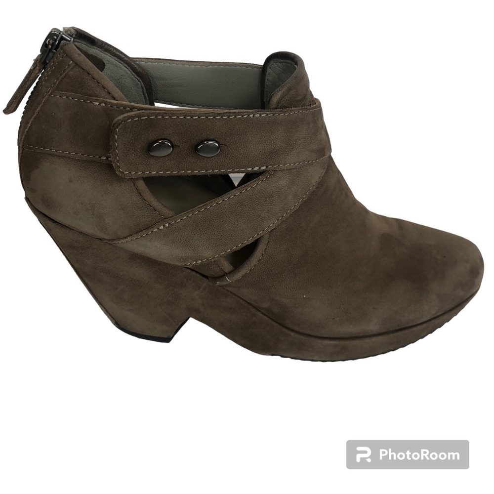 Eileen Fisher Suede Wedge Ankle Booties Gray Size 6